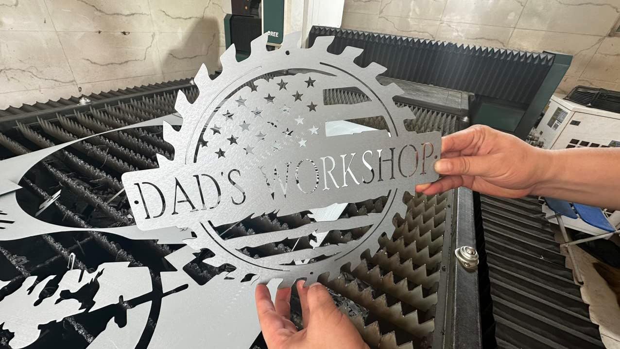 Personalized Papa's Workshop Metal Sign - Custom Dad's Garage Sign, Dad's Birthday Gift, Mechanic Wall Decor